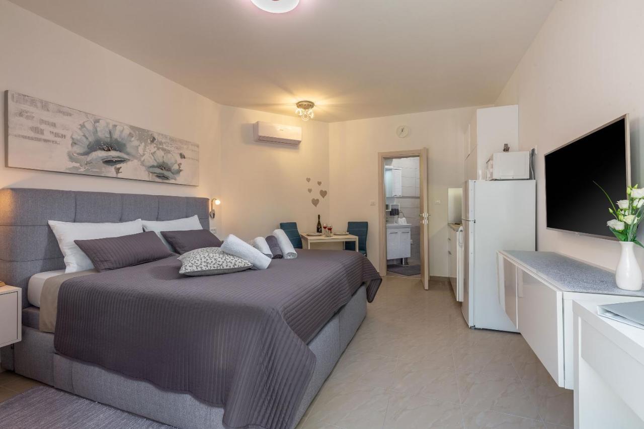 Evita Fazana Premium Studio Apartments Exterior foto