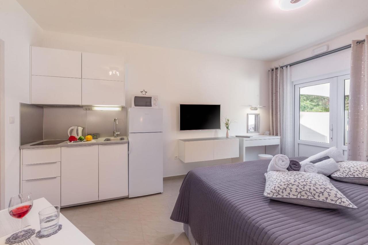 Evita Fazana Premium Studio Apartments Exterior foto